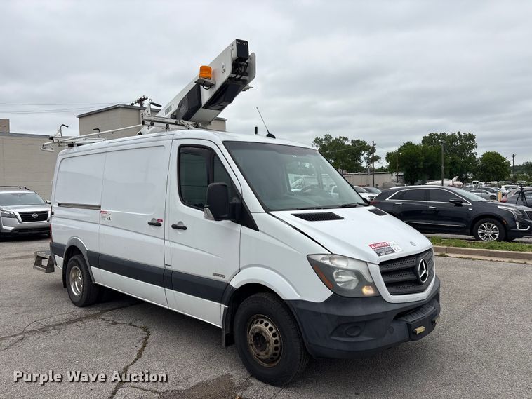 image for item EV2931 2015 Mercedes-benz Sprinter 3500  bucket van