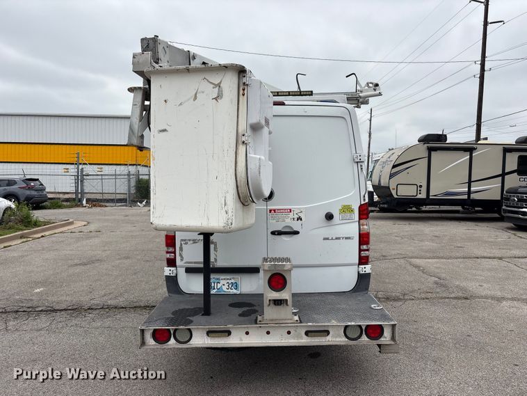 image for item EV2931 2015 Mercedes-benz Sprinter 3500  bucket van