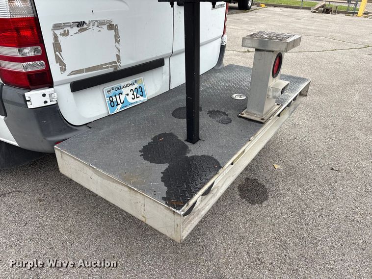 image for item EV2931 2015 Mercedes-benz Sprinter 3500  bucket van