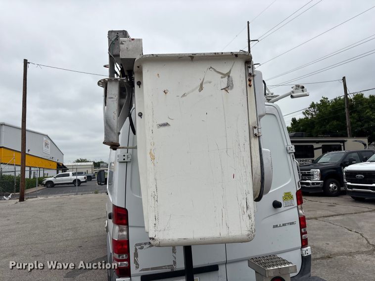 image for item EV2931 2015 Mercedes-benz Sprinter 3500  bucket van