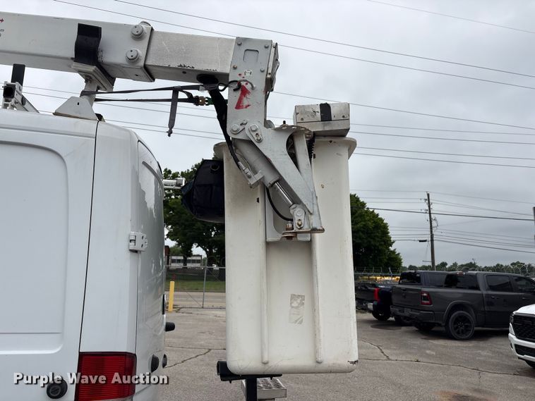 image for item EV2931 2015 Mercedes-benz Sprinter 3500  bucket van