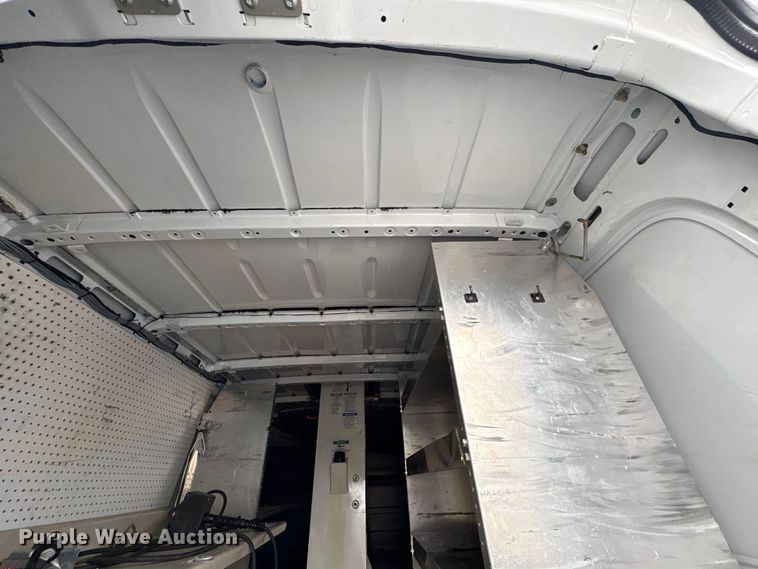 image for item EV2931 2015 Mercedes-benz Sprinter 3500  bucket van