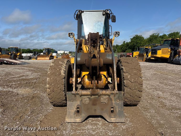 image for item EV2932 2006 John Deere 624J wheel loader