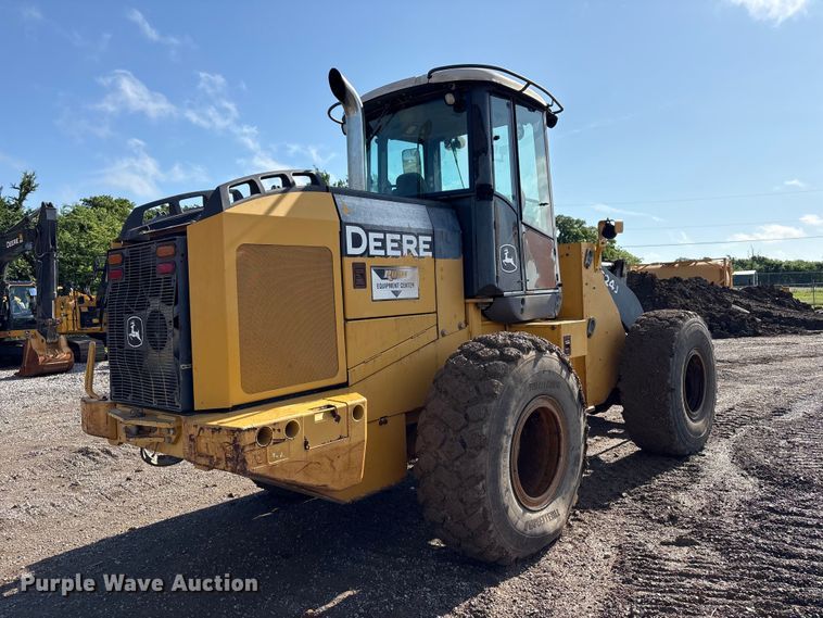 image for item EV2932 2006 John Deere 624J wheel loader