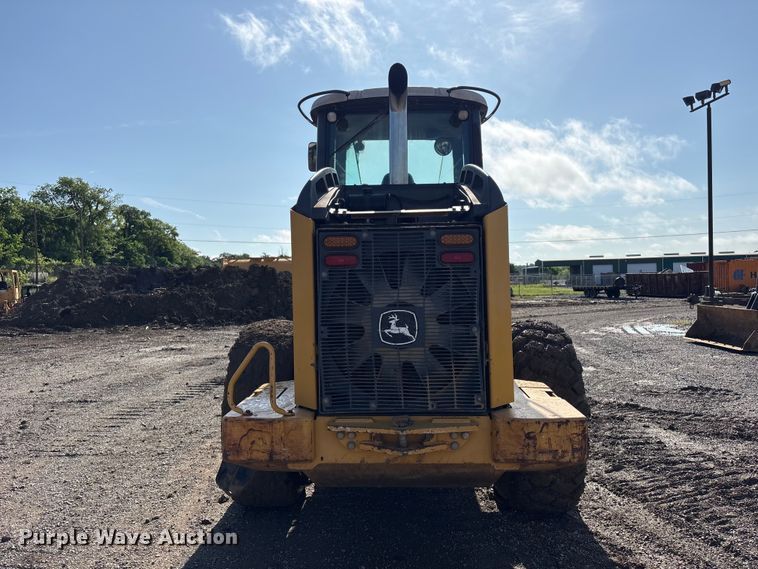 image for item EV2932 2006 John Deere 624J wheel loader