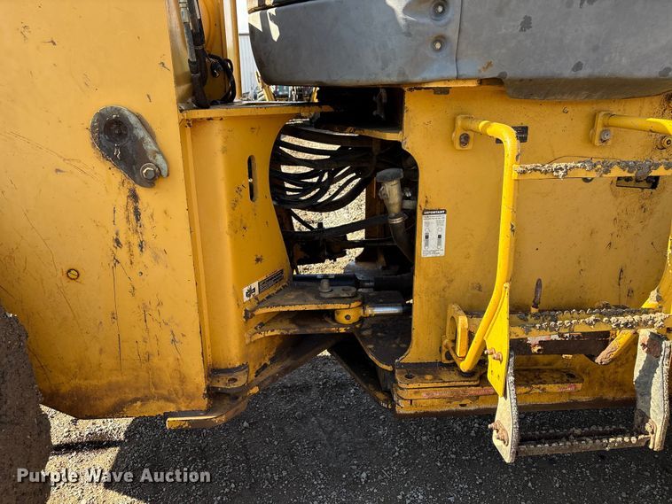 image for item EV2932 2006 John Deere 624J wheel loader