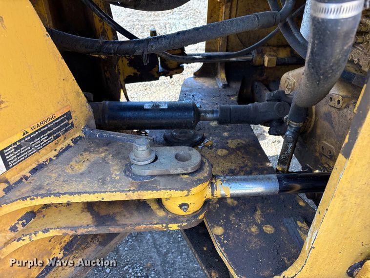 image for item EV2932 2006 John Deere 624J wheel loader