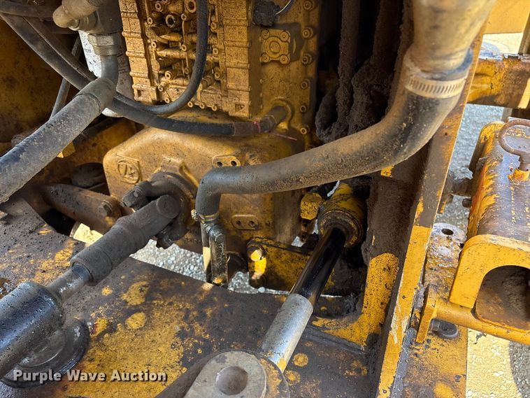 image for item EV2932 2006 John Deere 624J wheel loader