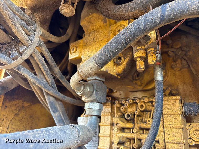 image for item EV2932 2006 John Deere 624J wheel loader