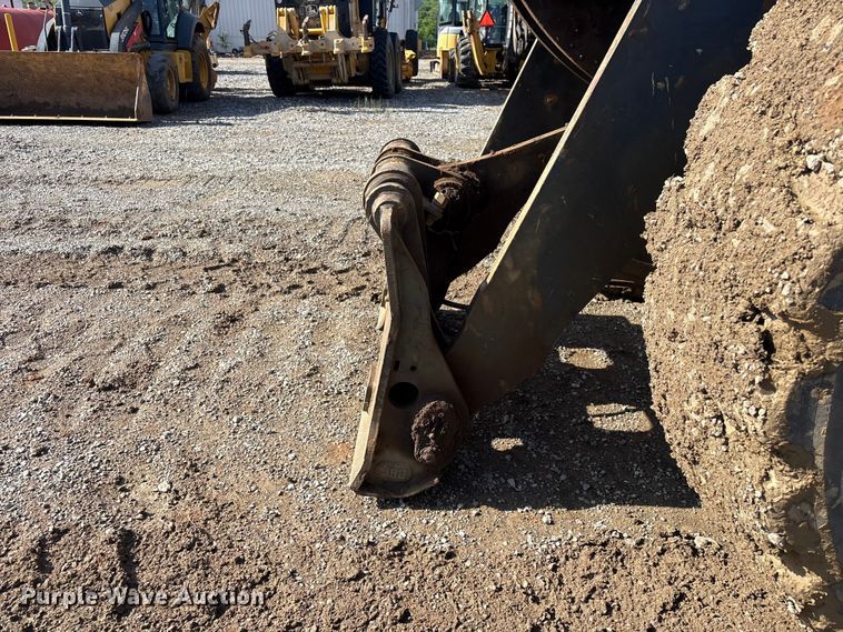image for item EV2932 2006 John Deere 624J wheel loader