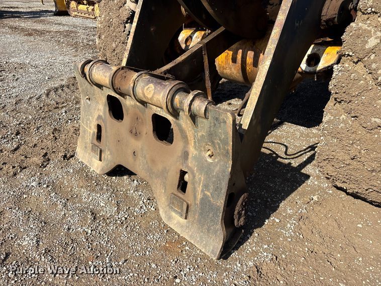 image for item EV2932 2006 John Deere 624J wheel loader