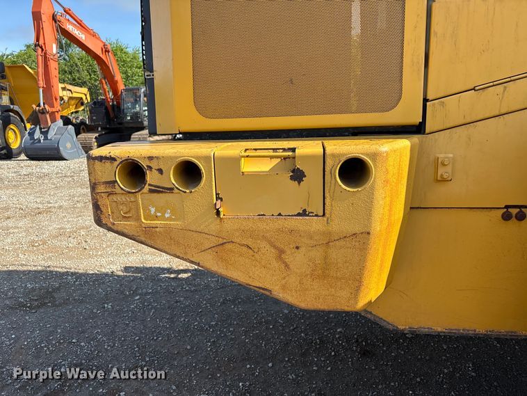 image for item EV2932 2006 John Deere 624J wheel loader