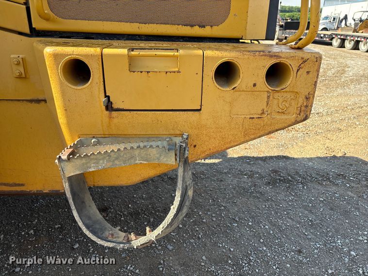 image for item EV2932 2006 John Deere 624J wheel loader
