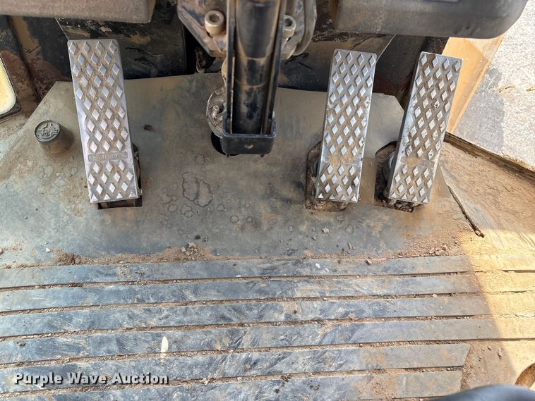 image for item EV2932 2006 John Deere 624J wheel loader