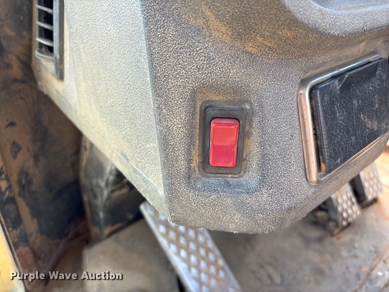 image for item EV2932 2006 John Deere 624J wheel loader