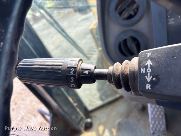 image for item EV2932 2006 John Deere 624J wheel loader