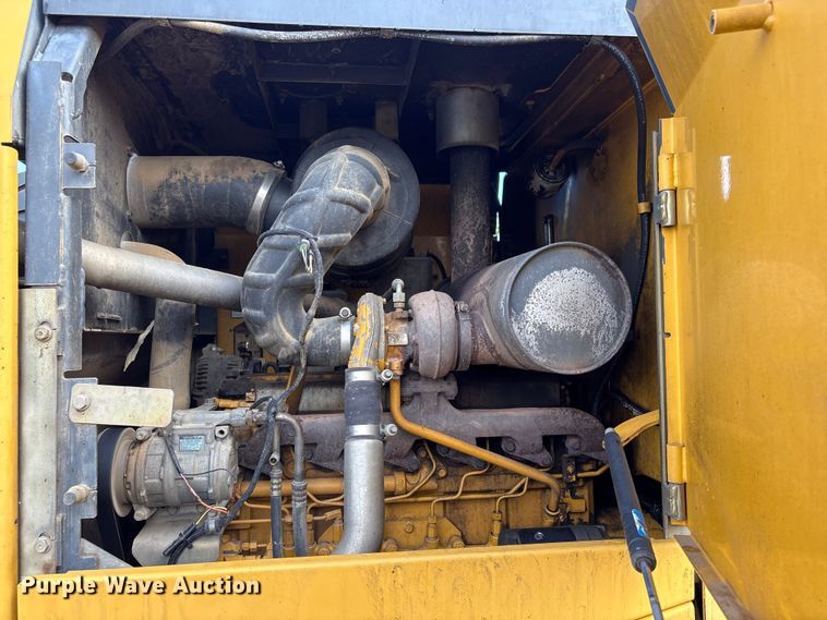 image for item EV2932 2006 John Deere 624J wheel loader