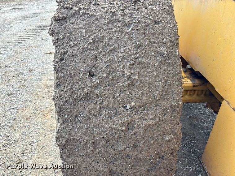 image for item EV2932 2006 John Deere 624J wheel loader
