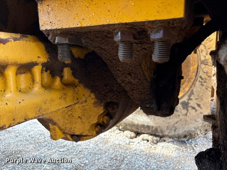 image for item EV2932 2006 John Deere 624J wheel loader