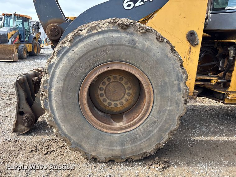 image for item EV2932 2006 John Deere 624J wheel loader
