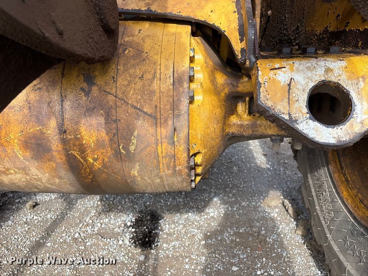image for item EV2932 2006 John Deere 624J wheel loader