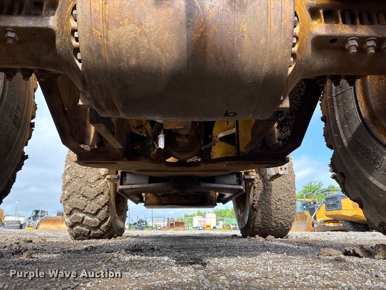 image for item EV2932 2006 John Deere 624J wheel loader