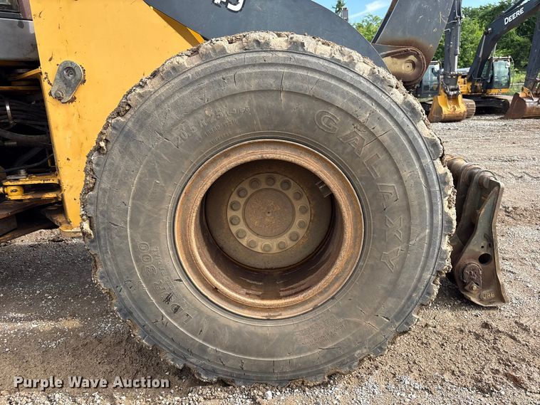 image for item EV2932 2006 John Deere 624J wheel loader