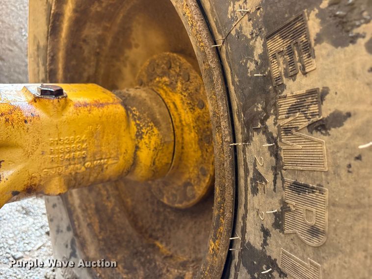 image for item EV2932 2006 John Deere 624J wheel loader