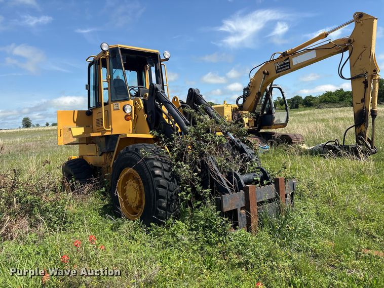 image for item EV2933 1988 Caterpillar IT28-B wheel loader