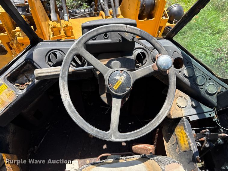 image for item EV2933 1988 Caterpillar IT28-B wheel loader
