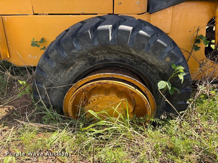 image for item EV2933 1988 Caterpillar IT28-B wheel loader