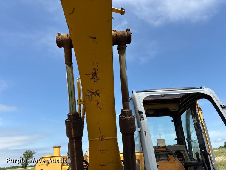 image for item EV2934 2006 John Deere 135C RTS excavator