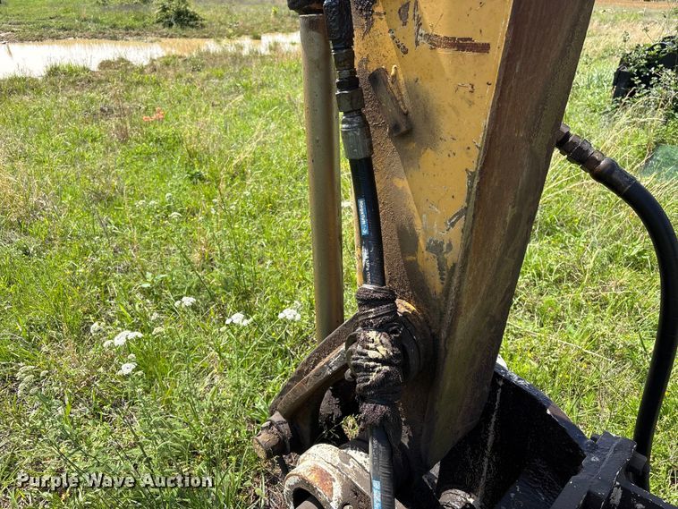 image for item EV2934 2006 John Deere 135C RTS excavator