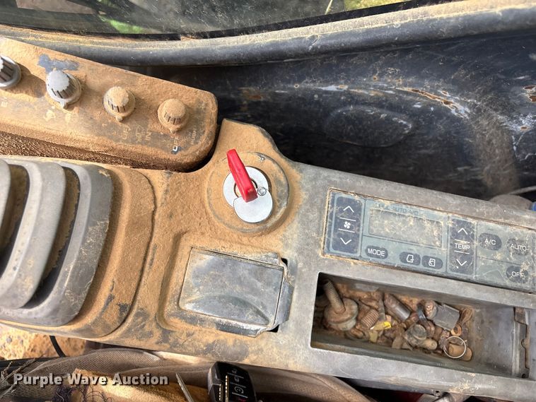 image for item EV2934 2006 John Deere 135C RTS excavator