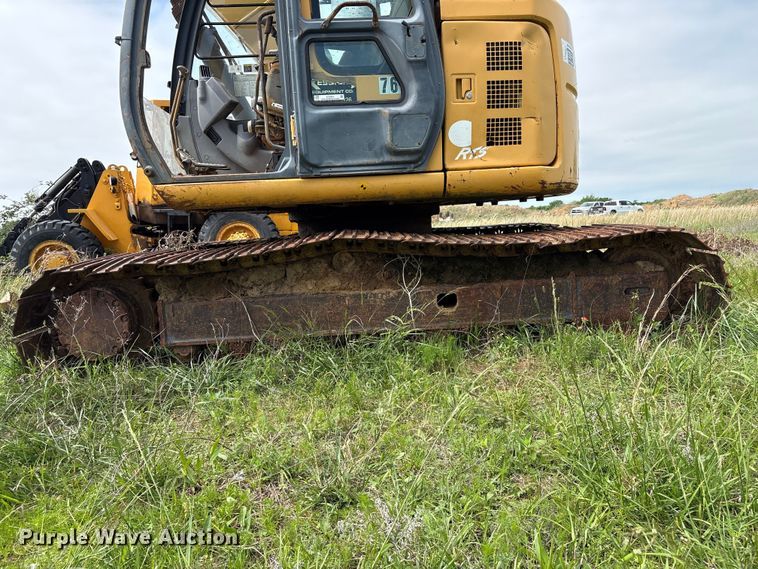 image for item EV2934 2006 John Deere 135C RTS excavator