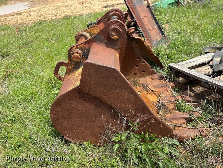 image for item EV2934 2006 John Deere 135C RTS excavator
