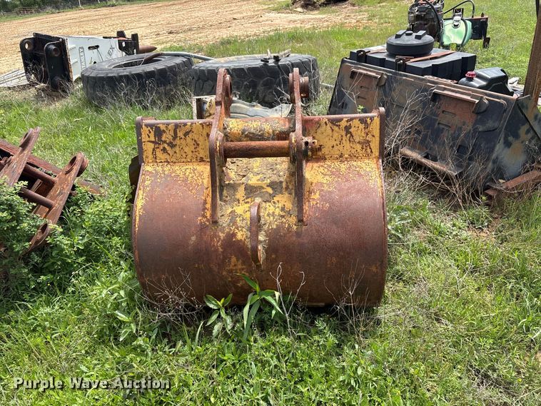 image for item EV2934 2006 John Deere 135C RTS excavator