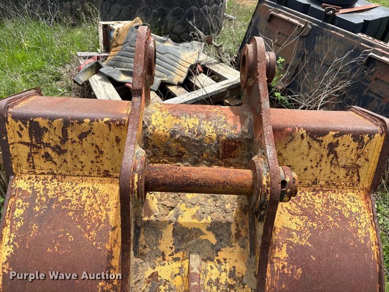 image for item EV2934 2006 John Deere 135C RTS excavator