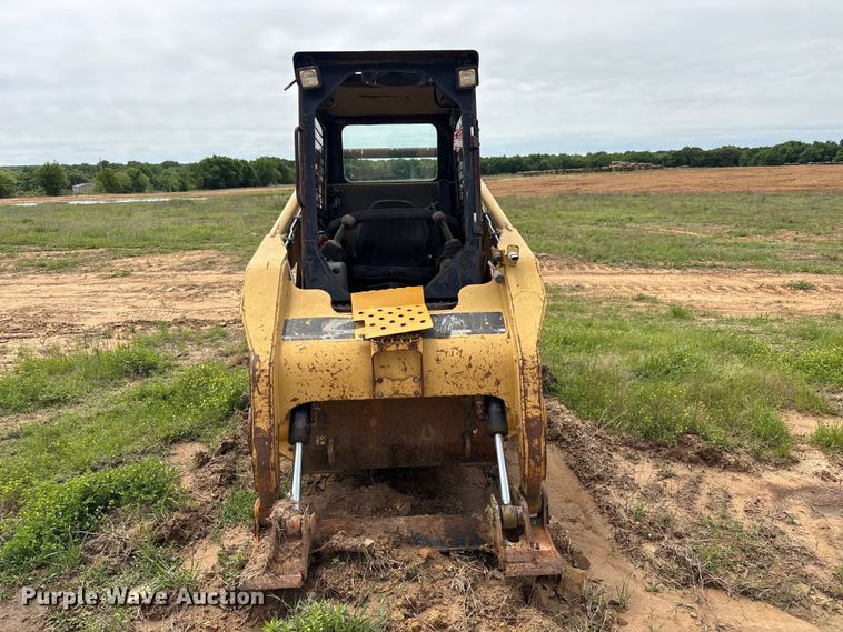 image for item EV2935 2006 Caterpillar 252B skid steer loader