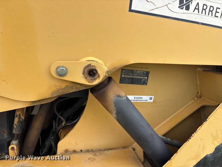 image for item EV2935 2006 Caterpillar 252B skid steer loader