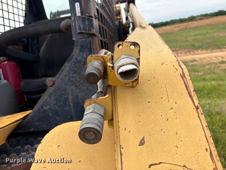 image for item EV2935 2006 Caterpillar 252B skid steer loader
