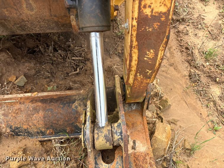 image for item EV2935 2006 Caterpillar 252B skid steer loader