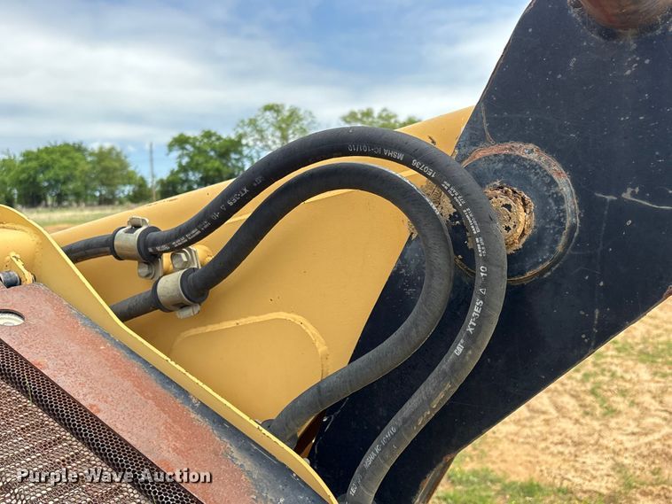 image for item EV2935 2006 Caterpillar 252B skid steer loader