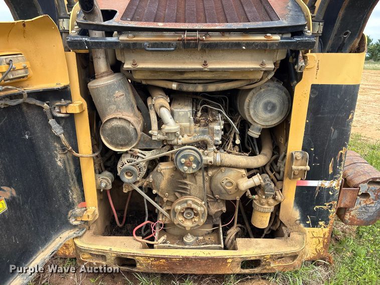 image for item EV2935 2006 Caterpillar 252B skid steer loader