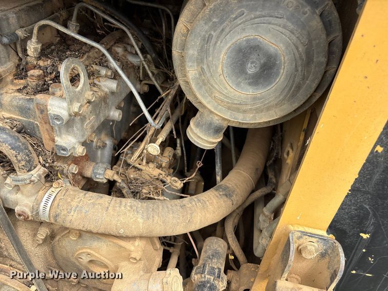 image for item EV2935 2006 Caterpillar 252B skid steer loader