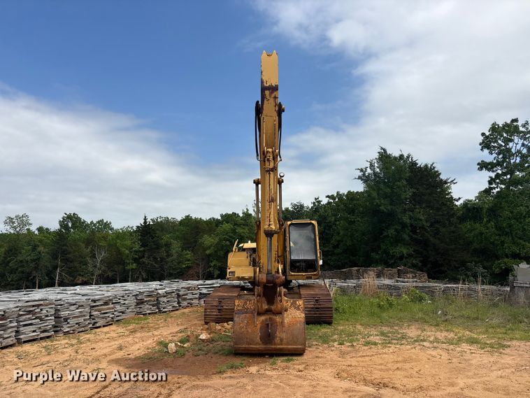 image for item EV2937 1994 790E LC excavator