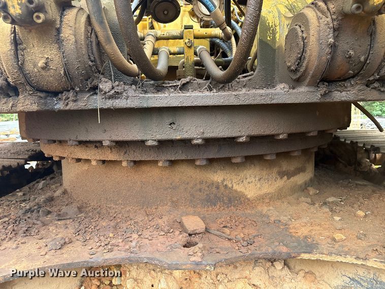image for item EV2937 1994 790E LC excavator