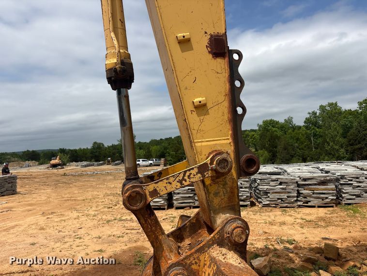image for item EV2937 1994 790E LC excavator