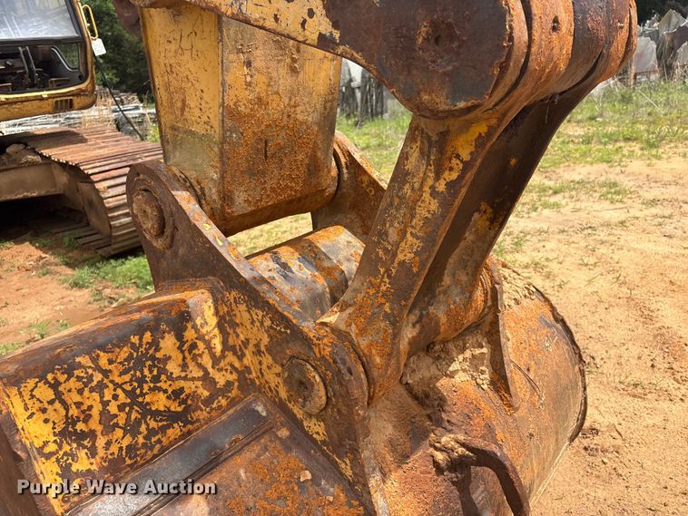 image for item EV2937 1994 790E LC excavator