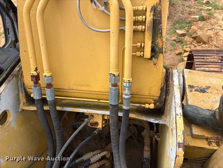 image for item EV2937 1994 790E LC excavator